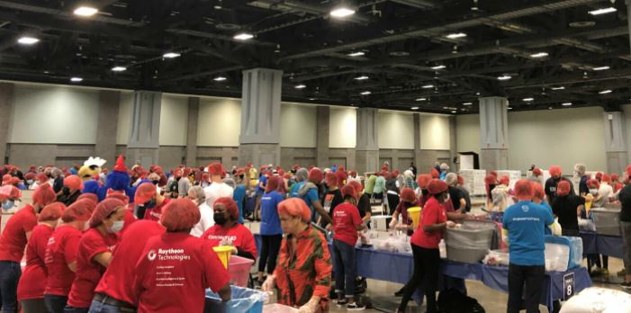 DC Volunteers Pack Meals In Honor of September 11 Victims